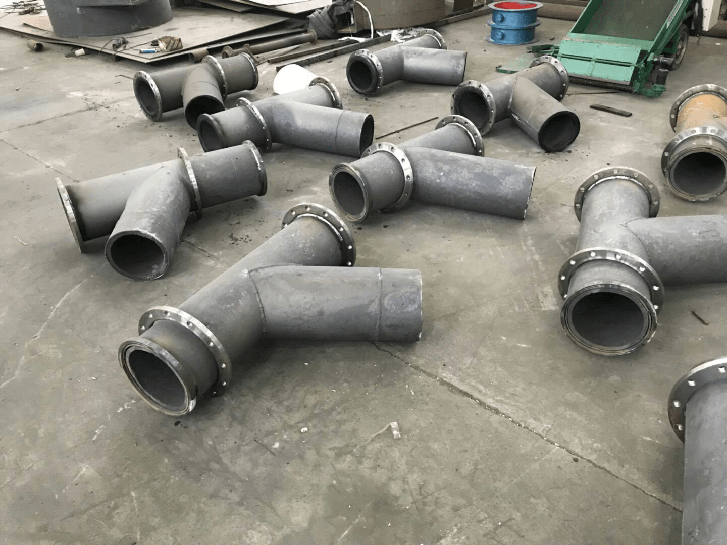 你們要的耐磨管道來了，到底哪種更能滿足你！