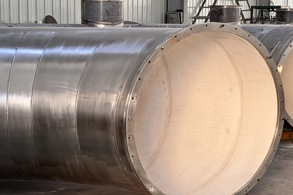 不銹鋼內(nèi)襯陶瓷管件適用哪種行業(yè)？