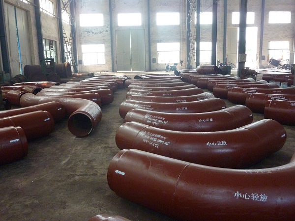 復(fù)合等徑雙金屬彎頭生產(chǎn)廠