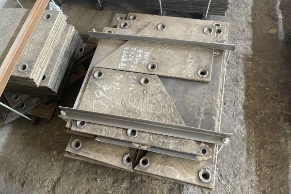 堆焊耐磨復合板哪家質(zhì)量好