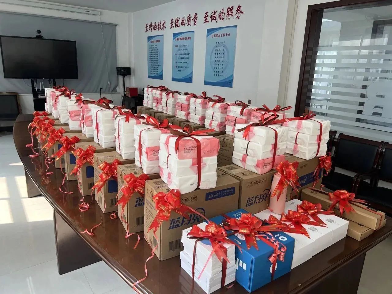 致敬每個(gè)閃閃發(fā)光的女神