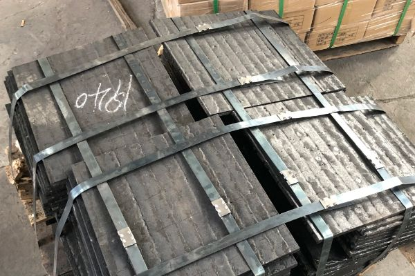 抗沖擊堆焊復合耐磨板