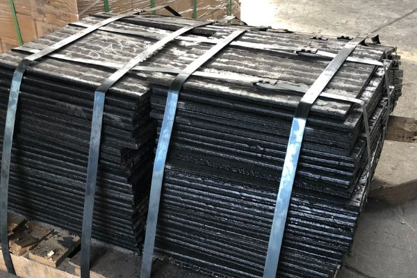 抗沖擊堆焊復合耐磨板