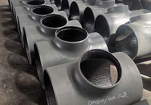 碳化鉻堆焊雙金屬復(fù)合鋼管的制造工藝有哪些特點？