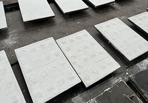 輸送機(jī)耐磨陶瓷襯板：耐磨性能究竟有多強(qiáng)？