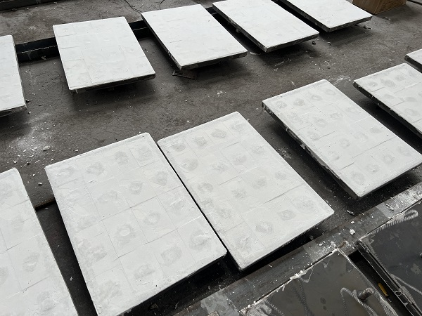 輸送機耐磨陶瓷襯板