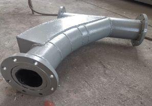 90°雙金屬復(fù)合耐磨帶背包彎頭φ180有什么特點(diǎn)？